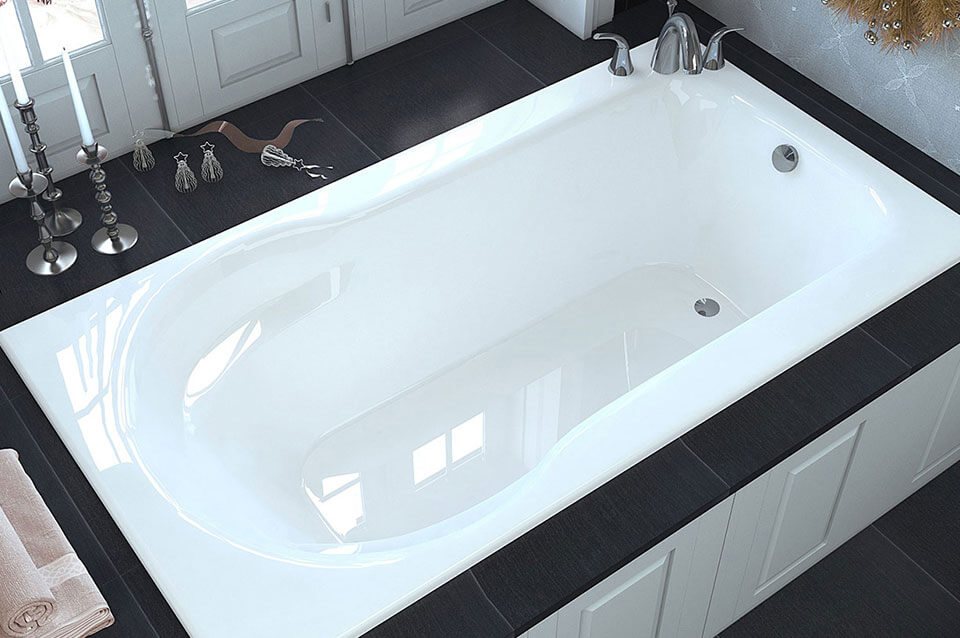 blackwhitetub_19x11